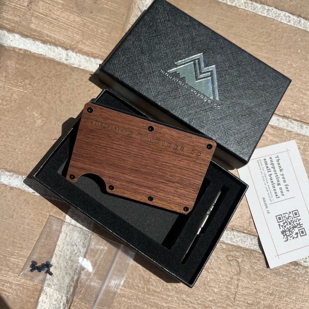 Mountain Voyage Co Wallet